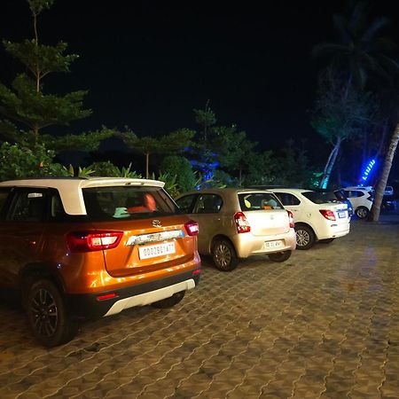 The Adventure Luxury Hotel Bhubaneswar Exteriör bild